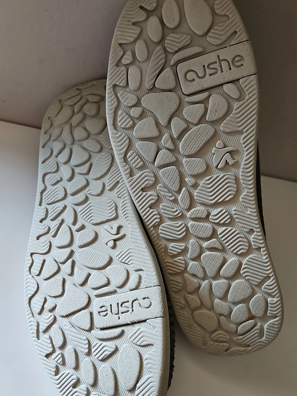 CUSHE MENS GRAY SUEDE EVO-LITE LOAFERS SZ 8